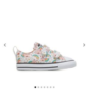 INFANT & TODDLER CHUCK TAYLOR ALL STAR 2V CASTLE OX SNEAKERS